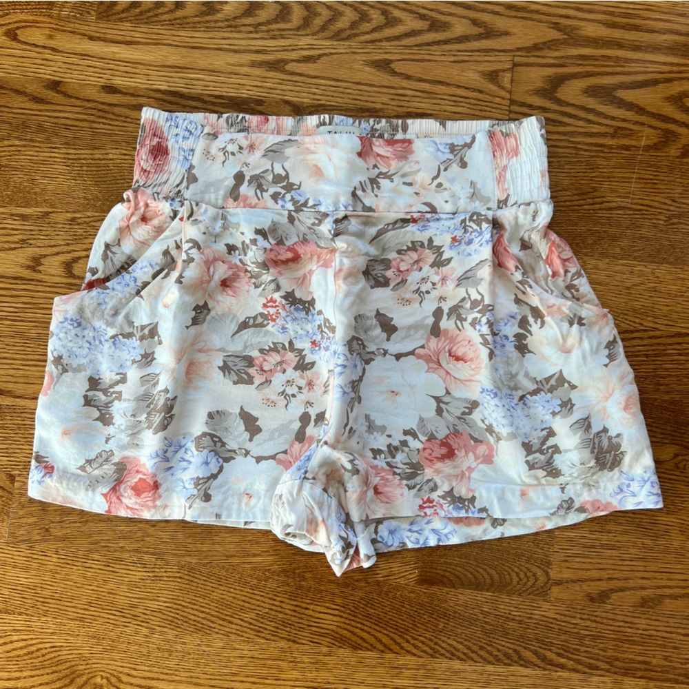 Floral Drawstring Women’s Shorts - White/Pastel